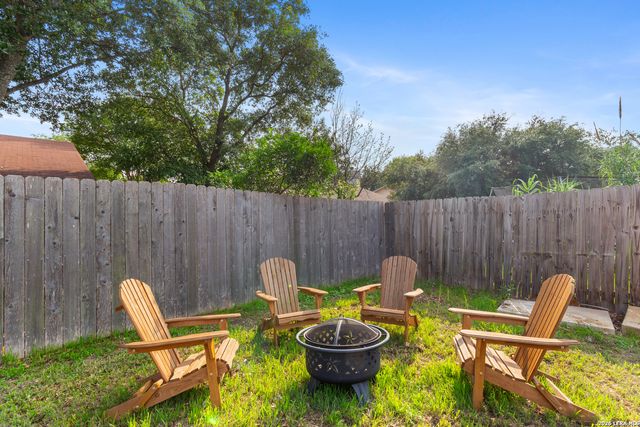 10522 HORN BLVD, San Antonio, TX 78240