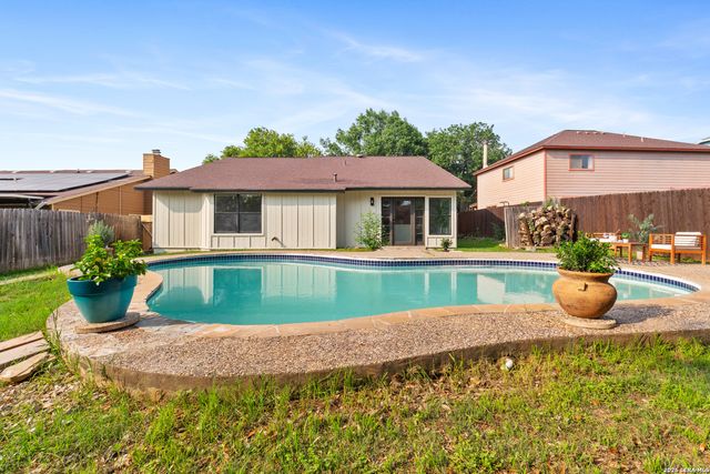 10522 HORN BLVD, San Antonio, TX 78240