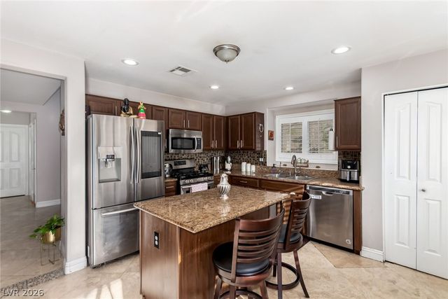 217 Cimarron Village Way, Henderson, NV 89012