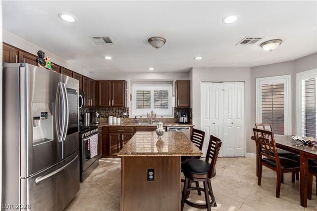 217 Cimarron Village Way, Henderson, NV 89012