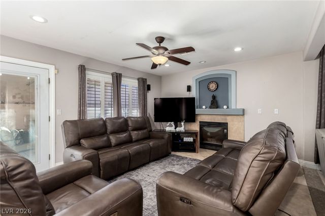 217 Cimarron Village Way, Henderson, NV 89012