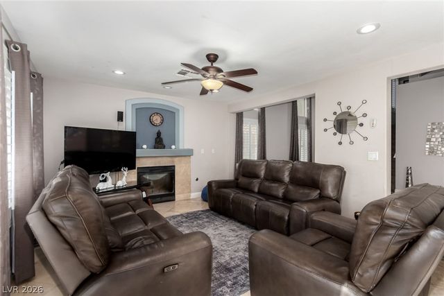 217 Cimarron Village Way, Henderson, NV 89012