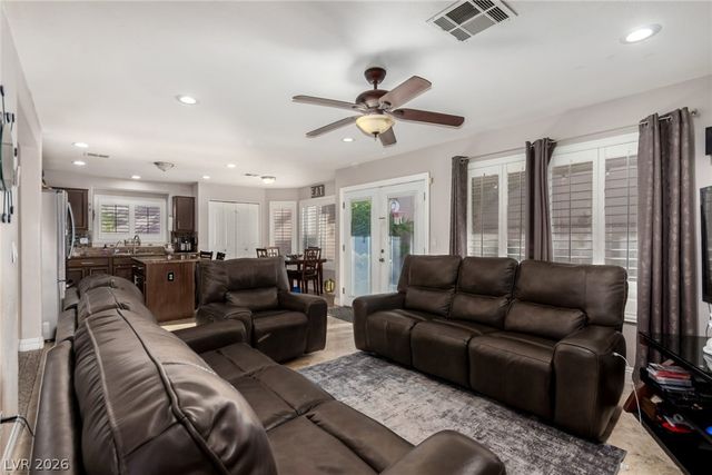 217 Cimarron Village Way, Henderson, NV 89012