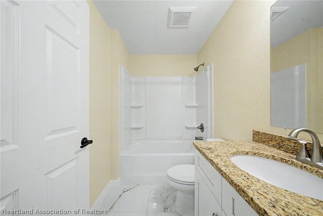 1913 N Iroquois Road, Avon Park, FL 33825