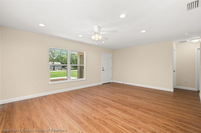1913 N Iroquois Road, Avon Park, FL 33825