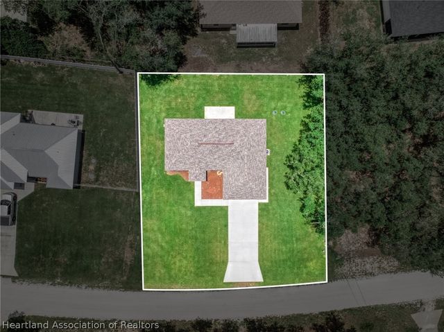 1913 N Iroquois Road, Avon Park, FL 33825