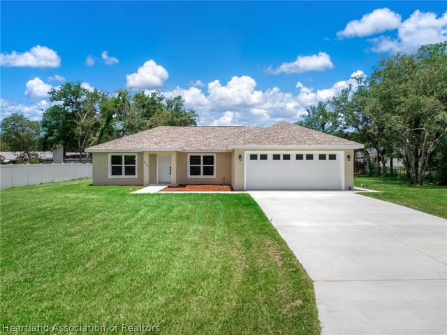 1913 N Iroquois Road, Avon Park, FL 33825