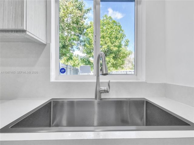 6505 SW 113th Pl, Miami, FL 33173