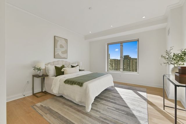 100 Belvidere St 8H, Boston, MA 02199