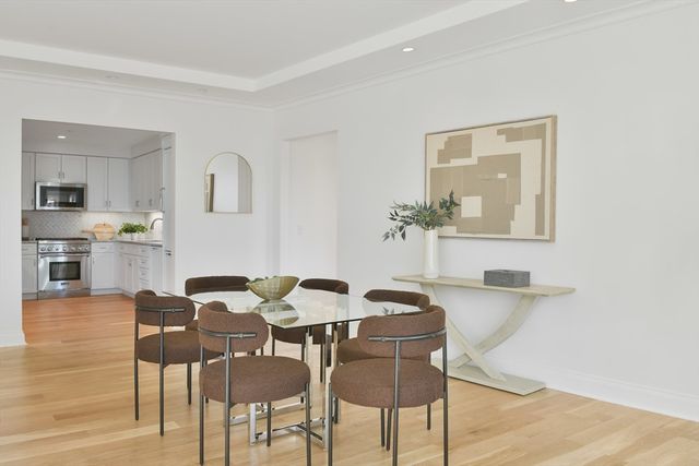 100 Belvidere St 8H, Boston, MA 02199