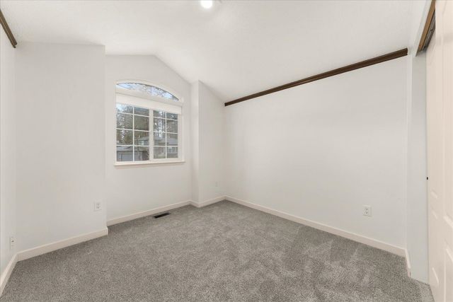 16920 N Woodcrest Ct, Colbert, WA 99005