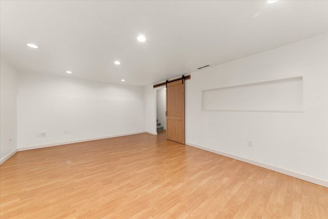 16920 N Woodcrest Ct, Colbert, WA 99005