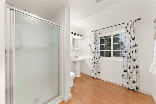 16920 N Woodcrest Ct, Colbert, WA 99005