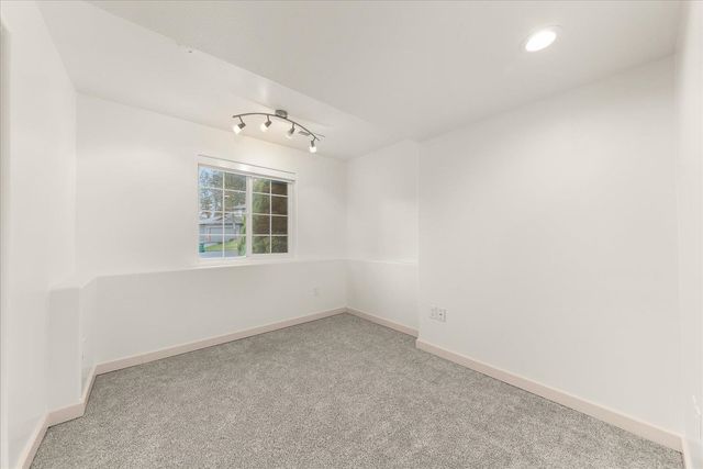 16920 N Woodcrest Ct, Colbert, WA 99005