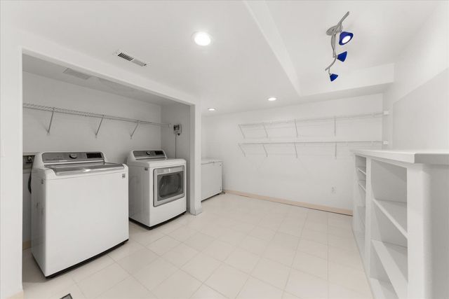 16920 N Woodcrest Ct, Colbert, WA 99005