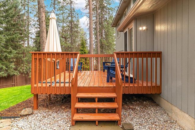 16920 N Woodcrest Ct, Colbert, WA 99005