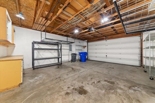 16920 N Woodcrest Ct, Colbert, WA 99005