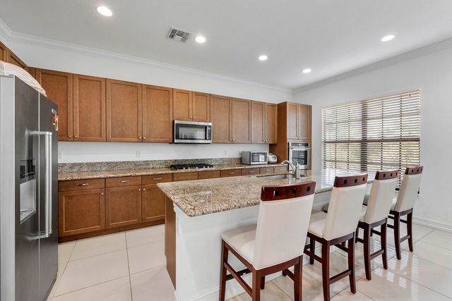 11425 WATERCREST Circle E, Parkland, FL 33076