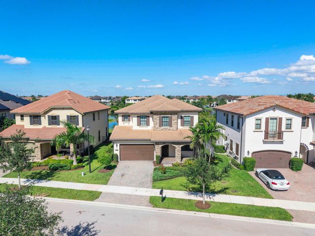 11425 WATERCREST Circle E, Parkland, FL 33076
