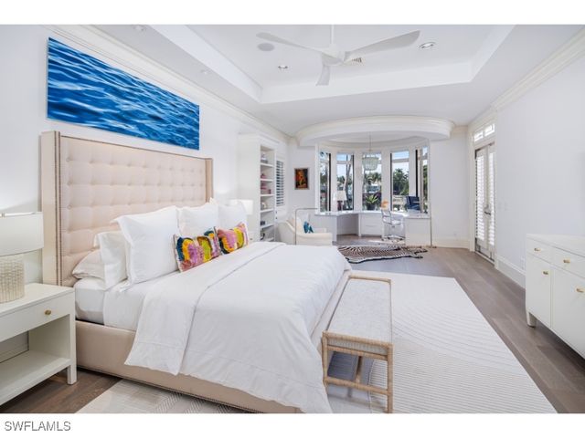 3430 Gin LN, Naples, FL 34102