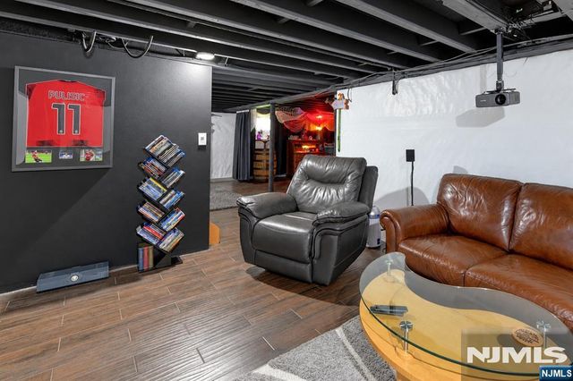 66 De Hart Street, Lincoln Park Borough, NJ 07035