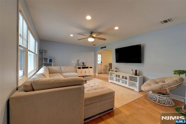 66 De Hart Street, Lincoln Park Borough, NJ 07035