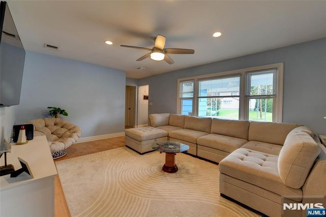 66 De Hart Street, Lincoln Park Borough, NJ 07035