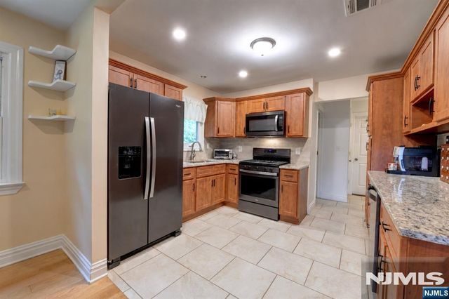 66 De Hart Street, Lincoln Park Borough, NJ 07035