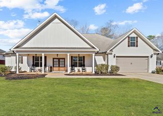 139 Lake Lillian Drive, Perry, GA 31069