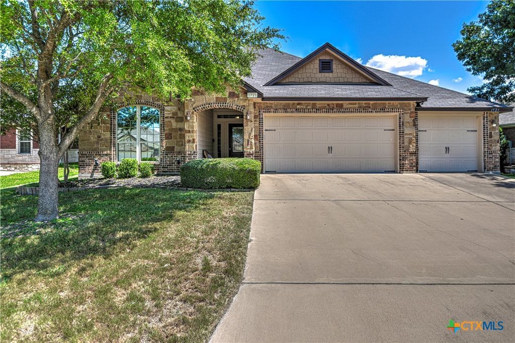 1721 Shadow Canyon Drive, Temple, TX 76502