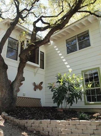 1124 B Reagan TER B, Austin, TX 78704