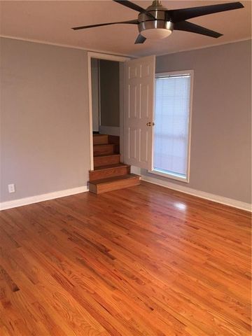 1124 B Reagan TER B, Austin, TX 78704