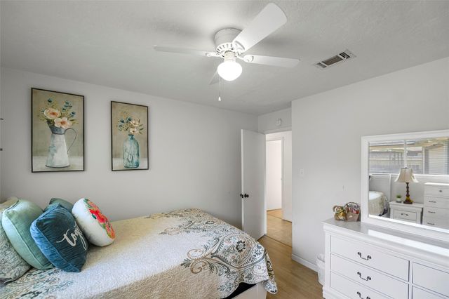 6815 River Mill Drive, Spring, TX 77379