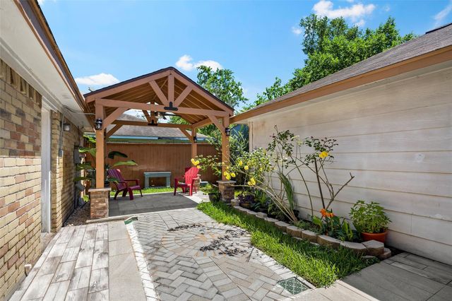 6815 River Mill Drive, Spring, TX 77379