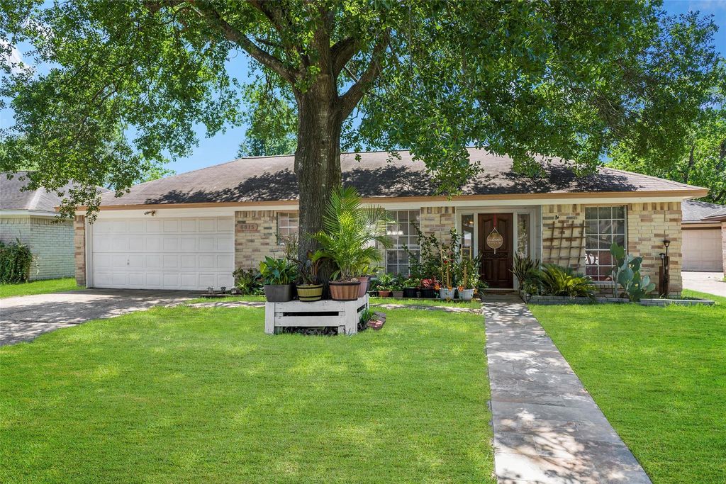 6815 River Mill Drive, Spring, TX 77379