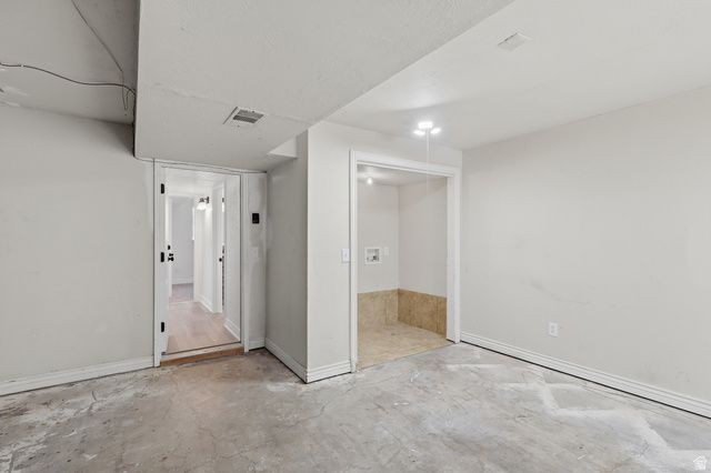 3890 W BURGESS RD, Taylorsville, UT 84129