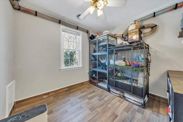 1720 Millbrook ST, Salem, VA 24153