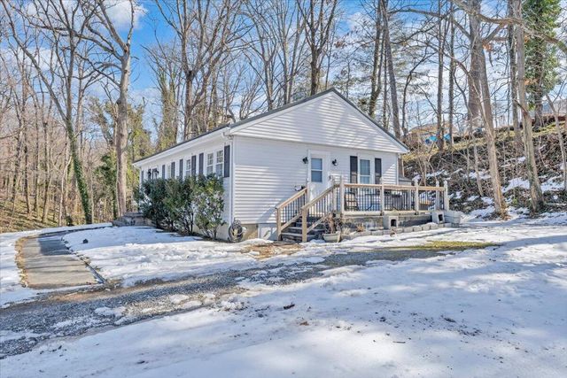 1720 Millbrook ST, Salem, VA 24153