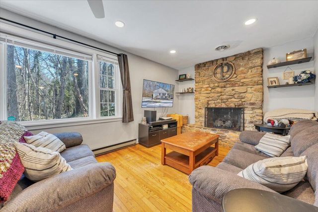 1720 Millbrook ST, Salem, VA 24153