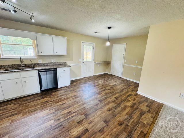 1325 Loblolly Drive, Hinesville, GA 31313