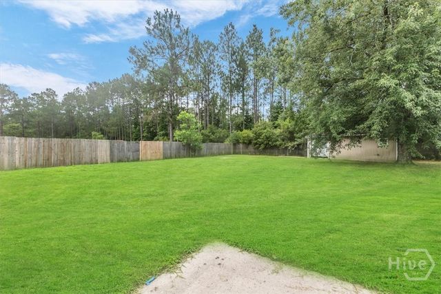 1325 Loblolly Drive, Hinesville, GA 31313