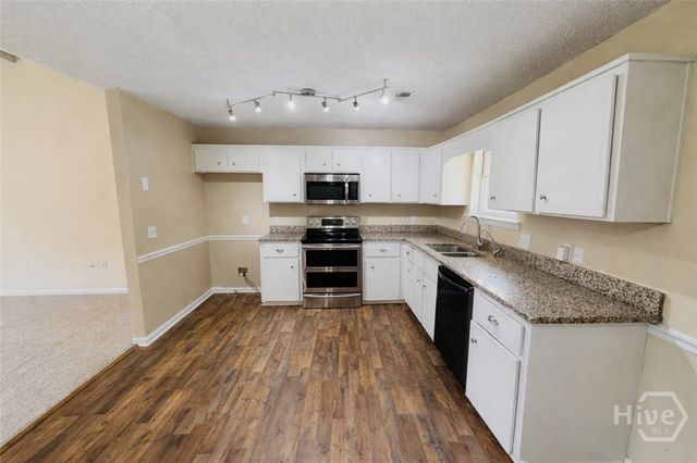 1325 Loblolly Drive, Hinesville, GA 31313