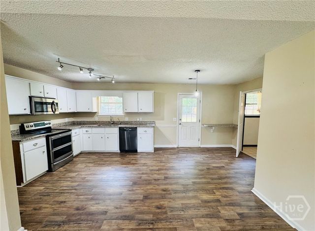 1325 Loblolly Drive, Hinesville, GA 31313