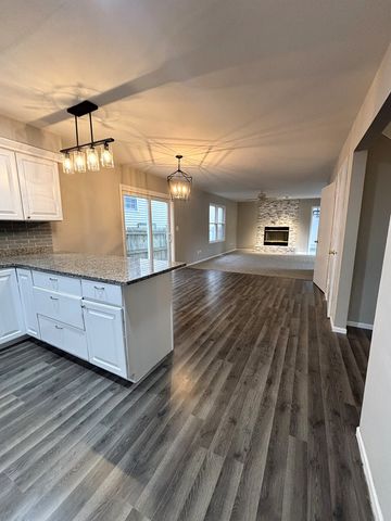 1101 N Princeton Avenue, Villa Park, IL 60181