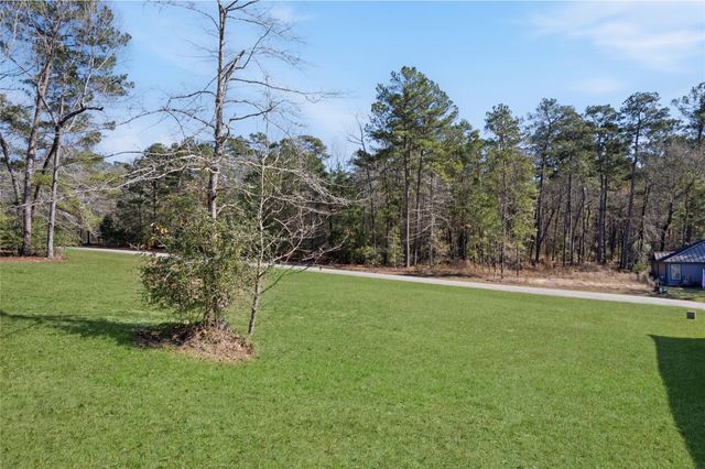 108 N Forest Drive, Huntsville, TX 77340