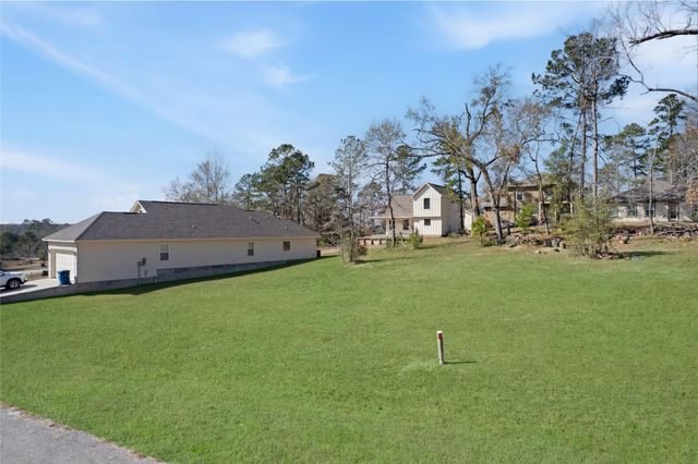 108 N Forest Drive, Huntsville, TX 77340