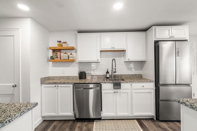 71 Carroll St 71, Watertown, MA 02472