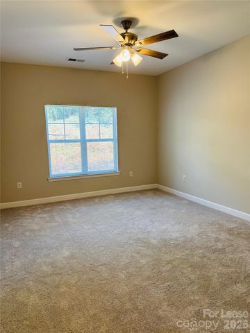 9823 Hyde Glen Court, Charlotte, NC 28262