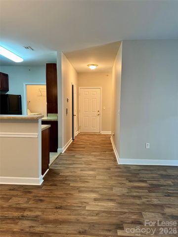 9823 Hyde Glen Court, Charlotte, NC 28262