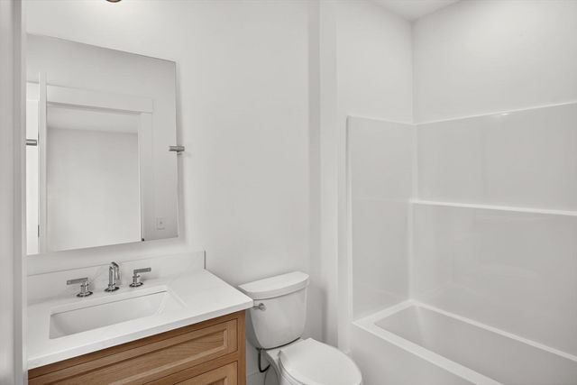 132 Great Western Rd, Harwich, MA 02645
